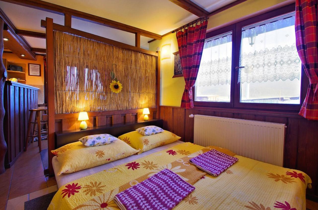 Yellow Paradise House Hrabušice Oda fotoğraf